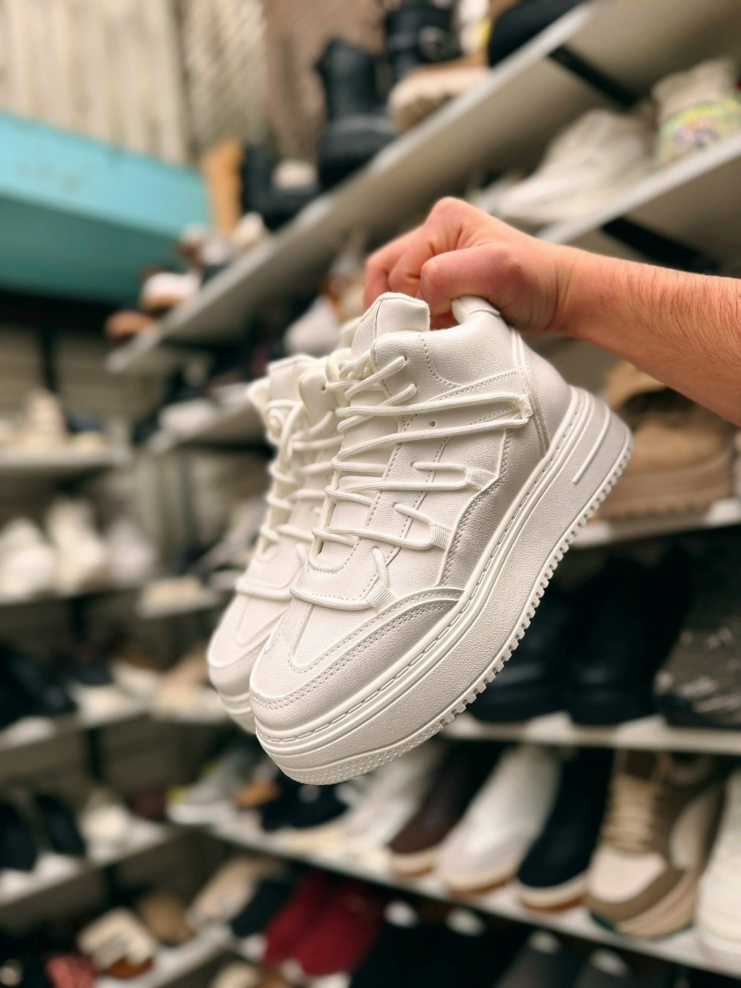 ,кроссовки женскиe,кроссовки женские высокие,кроссовки модные,кроссовки для женщин