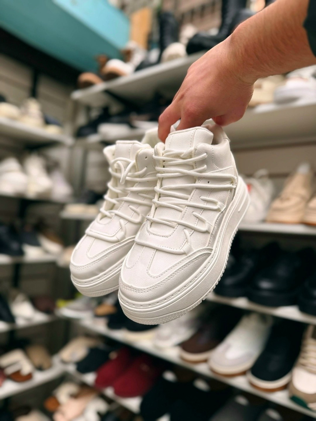 ,кроссовки женскиe,кроссовки женские высокие,кроссовки модные,кроссовки для женщин