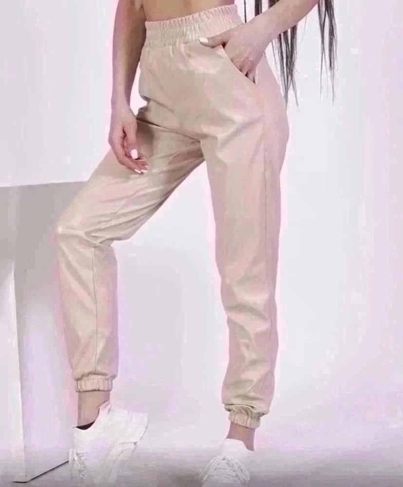 Женская одежда