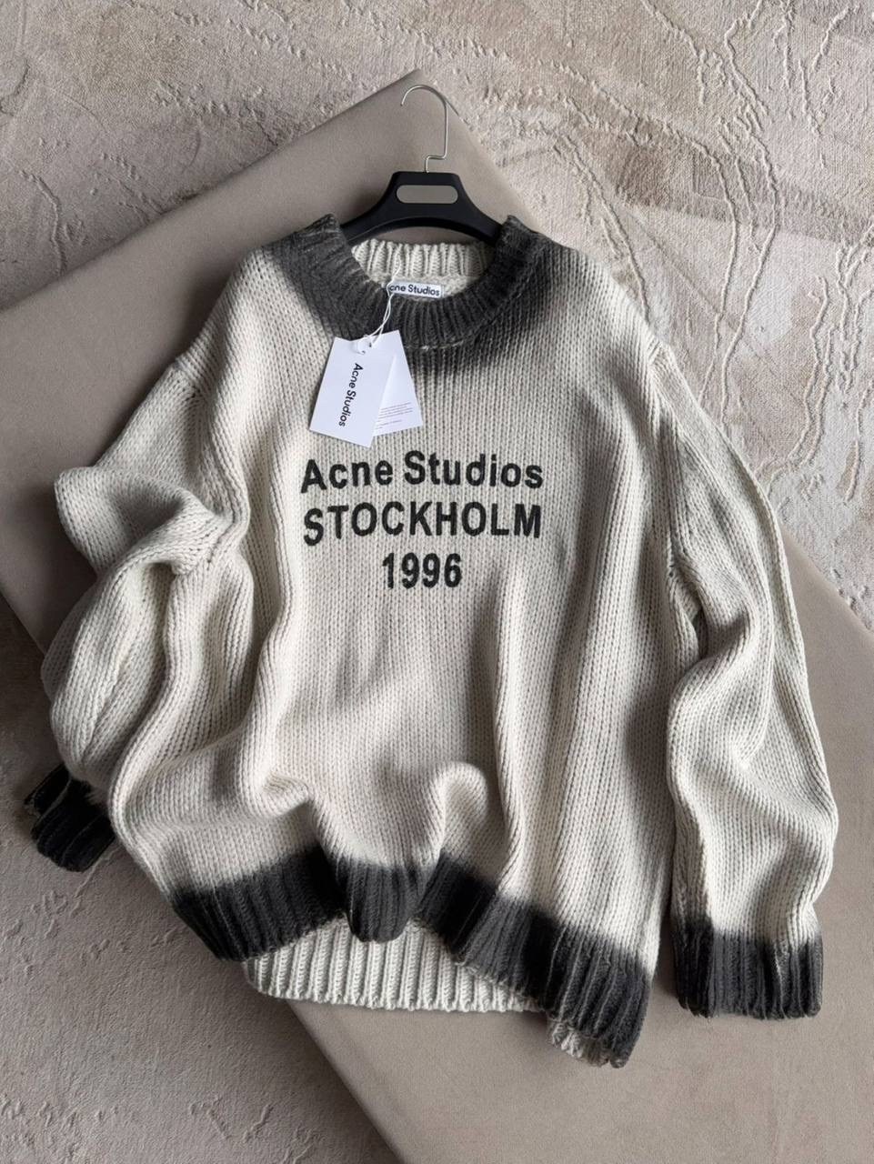 свитер acne studios,acne studio stockholm 1996,модные свитера,пуловер оверсайз,свитер
