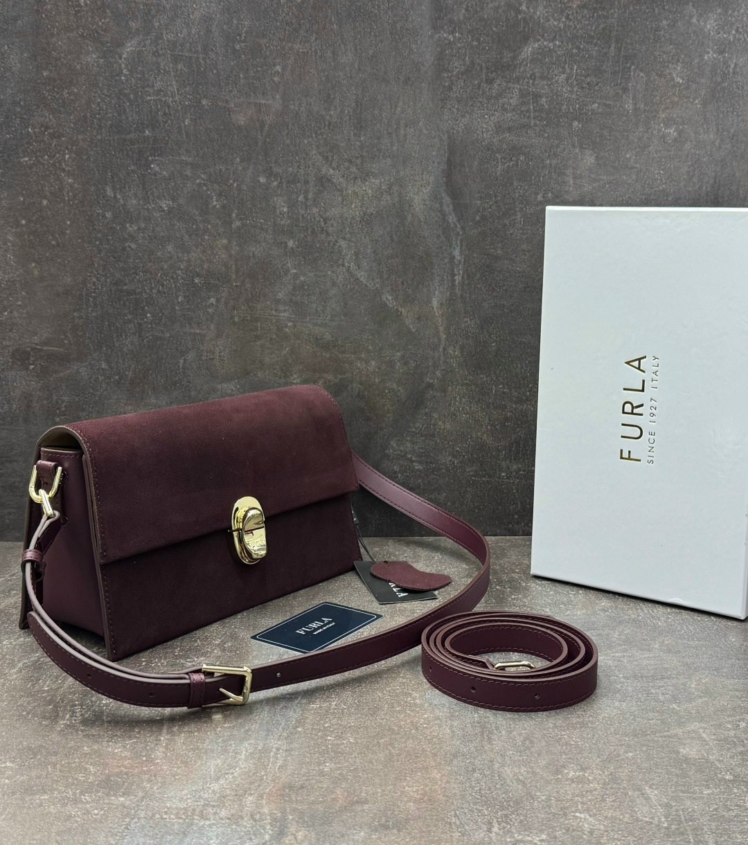 замшевая сумка,бордовая сумка,сумка,модная сумочка,женская сумка furla