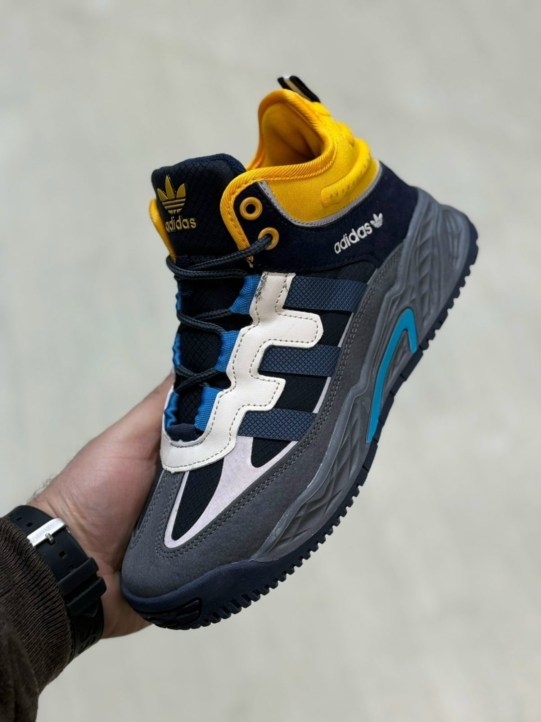 зимние кроссовки adidas niteball hi,зимние кроссовки adidas niteball,кроссовки adidas,зимние кроссовки adidas,кроссовки мужские adidas