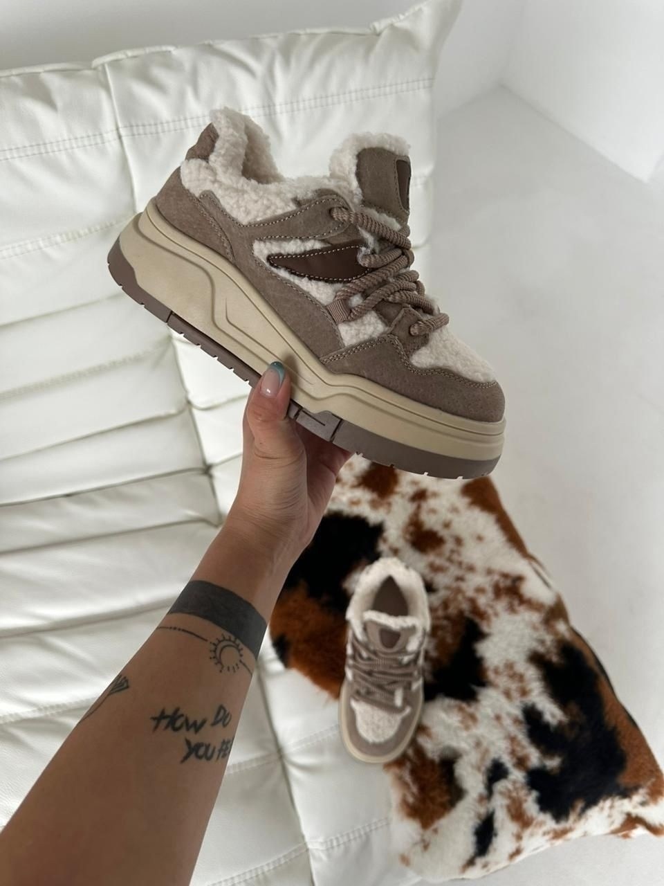 ,кроссовки женскиe,зимние кроссовки женские,повседневные кроссовки,бежевые кроссовки