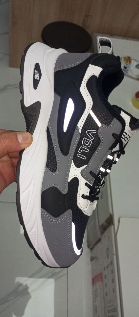 кроссовки,повседневные кроссовки,спортивная ,кроссовки демисезонные,мужские кроссовки