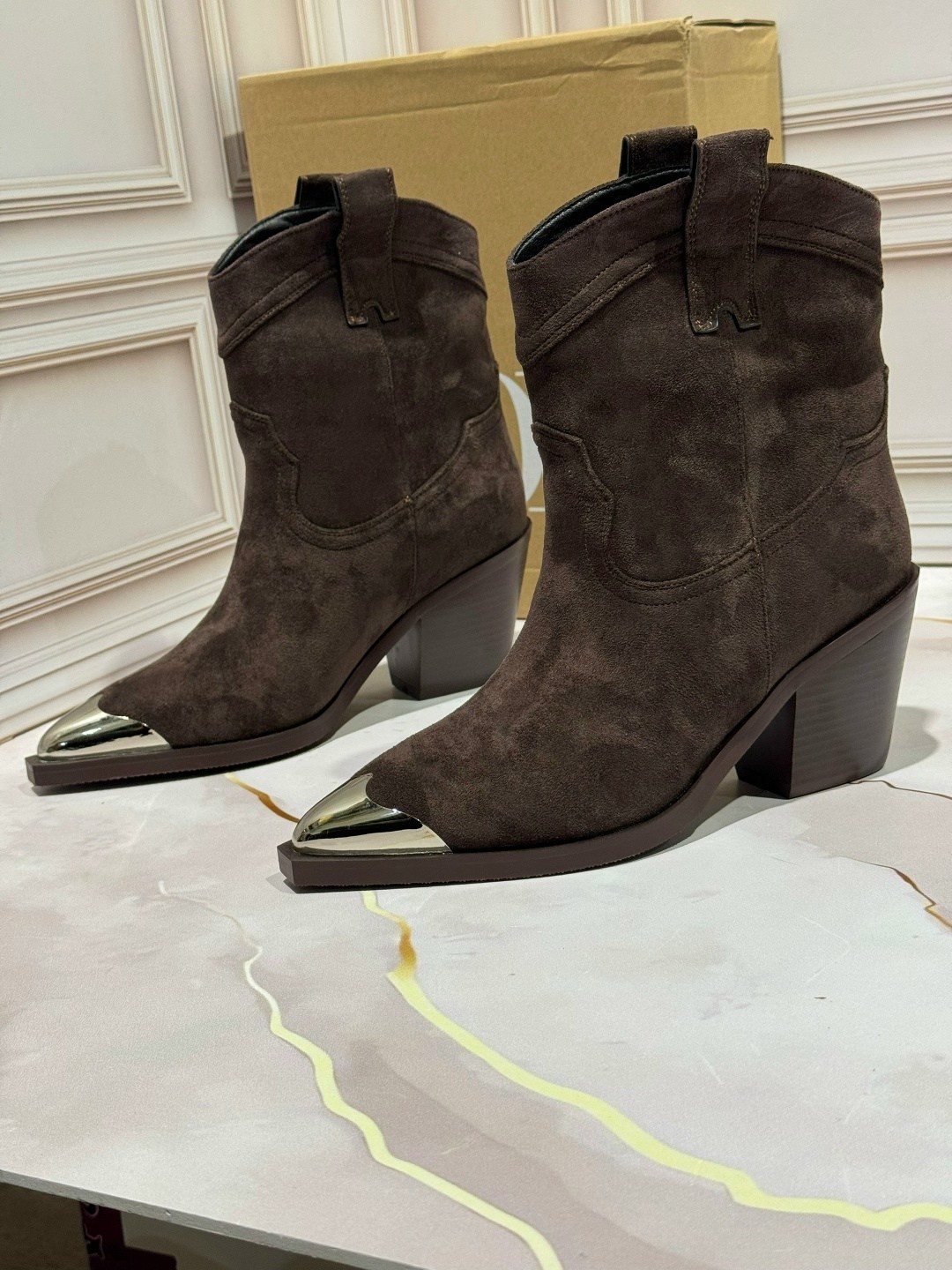 ,сапоги казаки,замшевые казаки,ботильоны казаки, женская