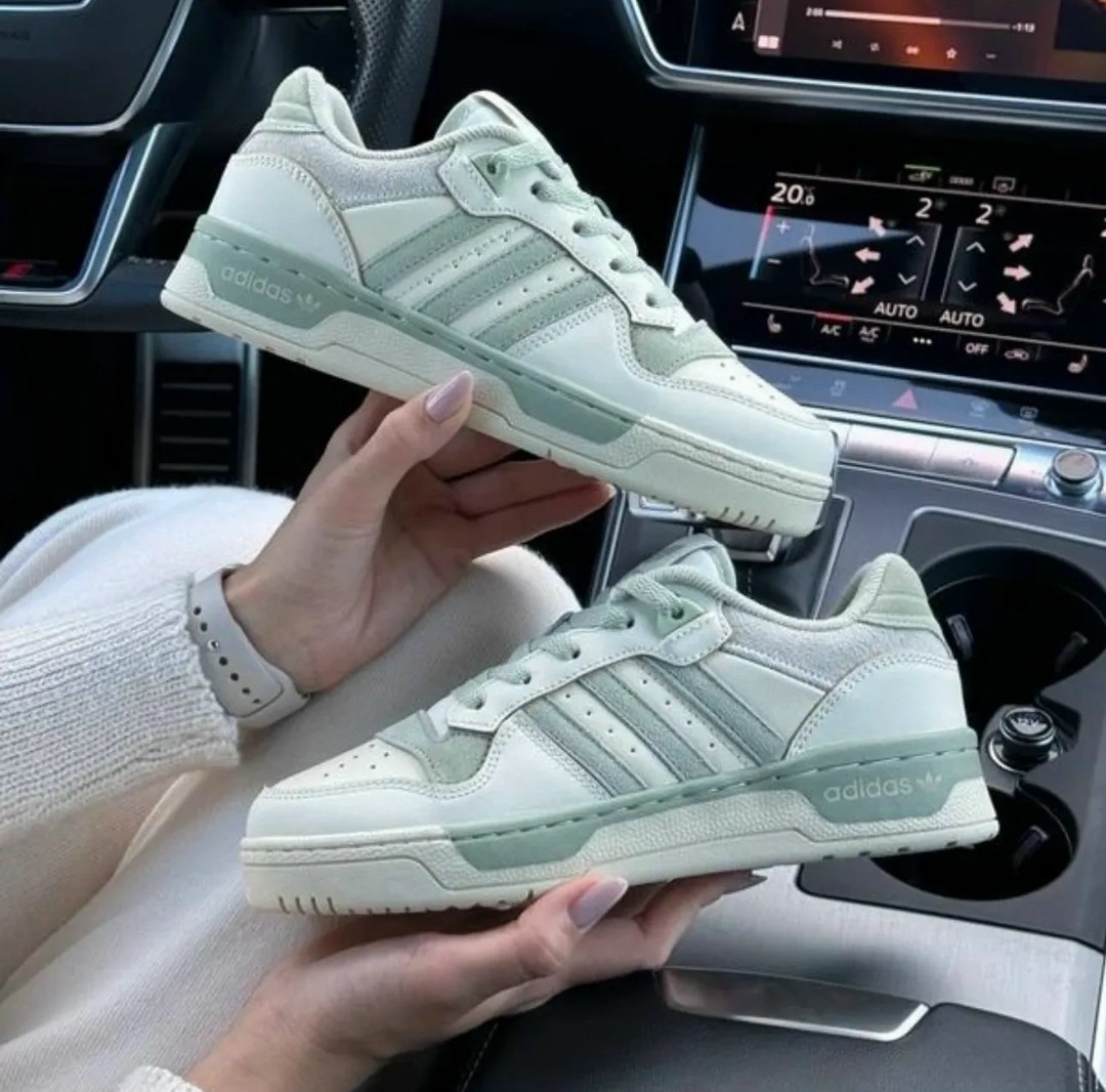 женские кроссовки adidas,кроссовки adidas,кроссовки адидас,adidas forum low 84 бежевый лайт,кроссовки