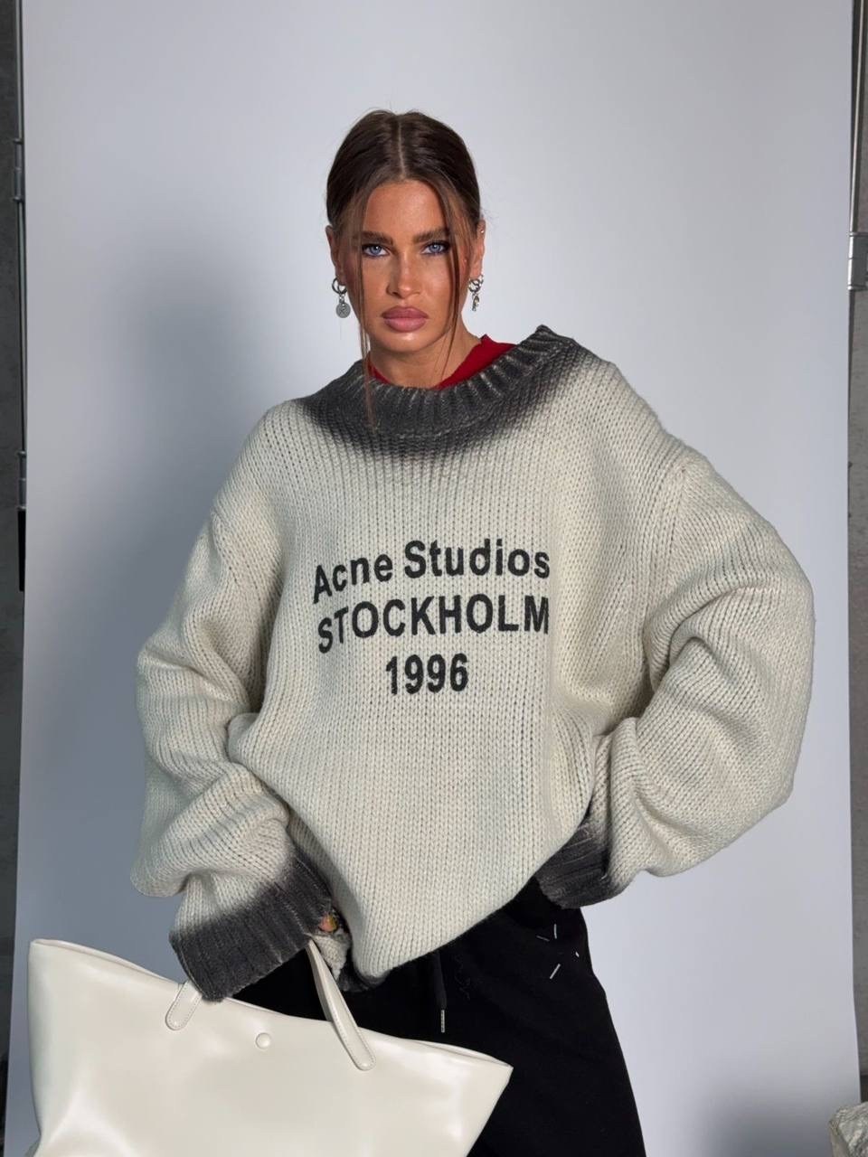 свитер acne studios,acne studio stockholm 1996,модные свитера,пуловер оверсайз,свитер