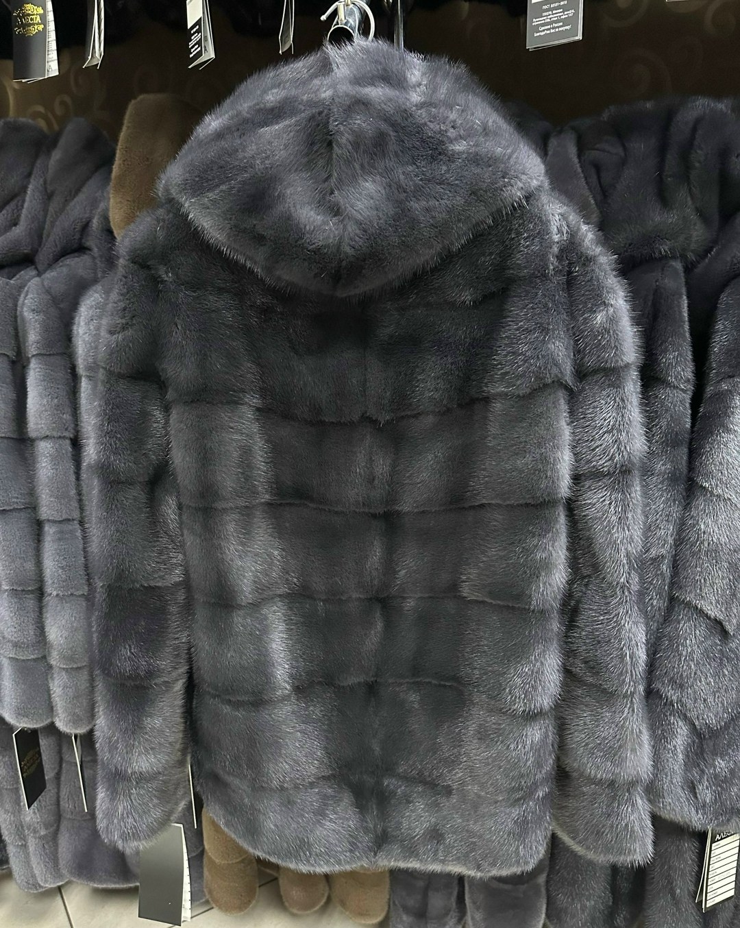 шуба норка,шуба норковая,норковая шуба серая,шуба норковая с капюшоном,шуба норковая графит