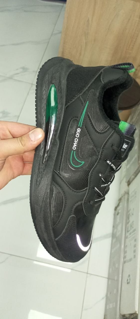 кроссовки,повседневные кроссовки,спортивная ,кроссовки демисезонные,мужские кроссовки