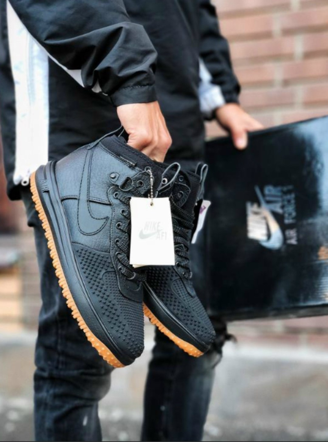 nike lunar force 1 duckboot,кроссовки nike lunar force 1 duckboot,nike lunar force 1 duckboot black gum,nike lunar force 1 duckboot черные,nike lunar force 1 duckboot black