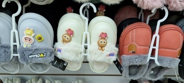 домашние тапочки женские,модные тапочки,домашние тапочки,тапки женские,плюшевые домашние тапочки