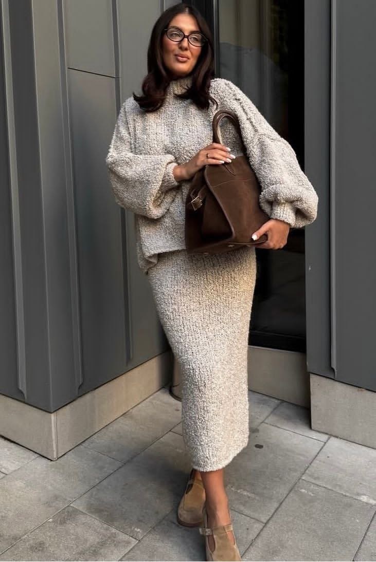 трикотажное платье,джемпер оверсайз,вязаная юбка,трикотажные костюмы,трикотажная юбка