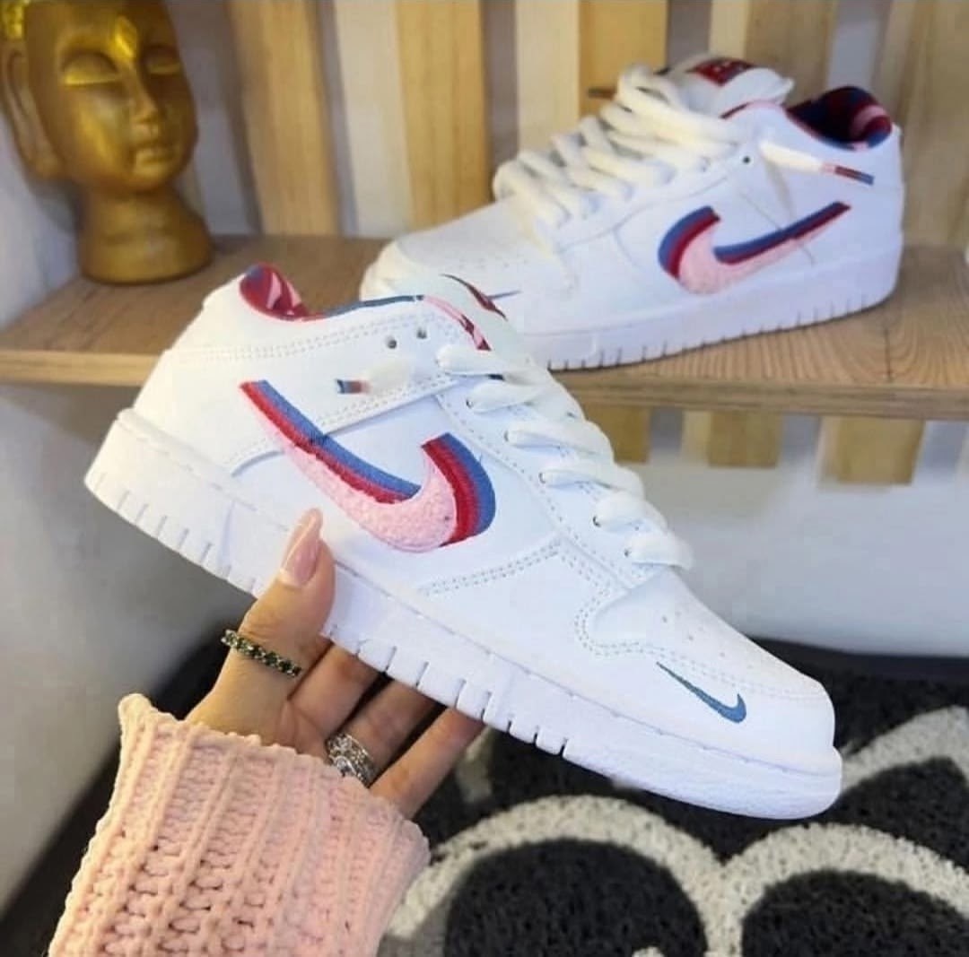 dunk nike low se easter candy,кроссовки женские розовый,кроссовки,nike dunk low,женская