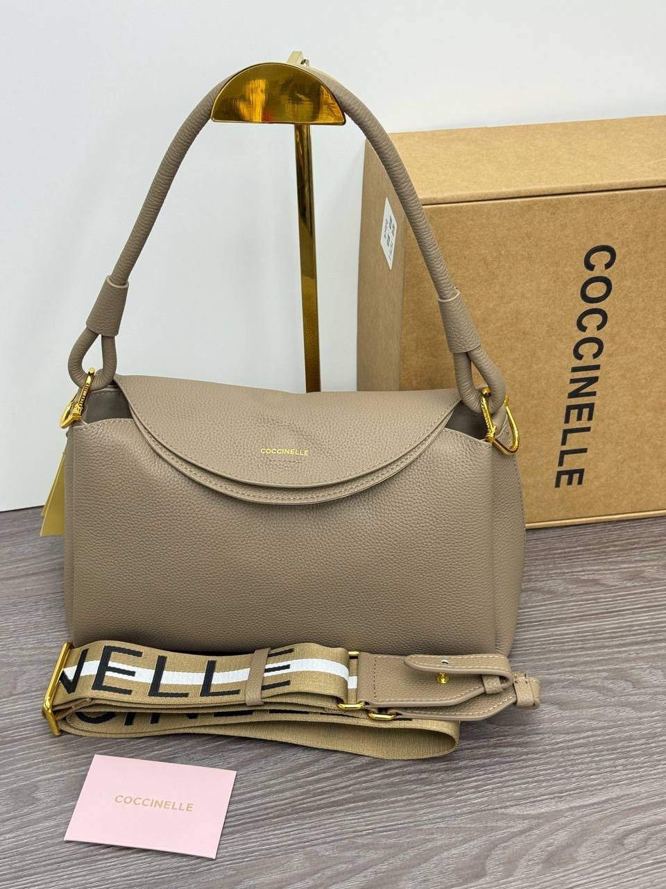 coccinelle сумка,женская сумка coccinelle,сумка женская,сумка,женская брендовая сумка