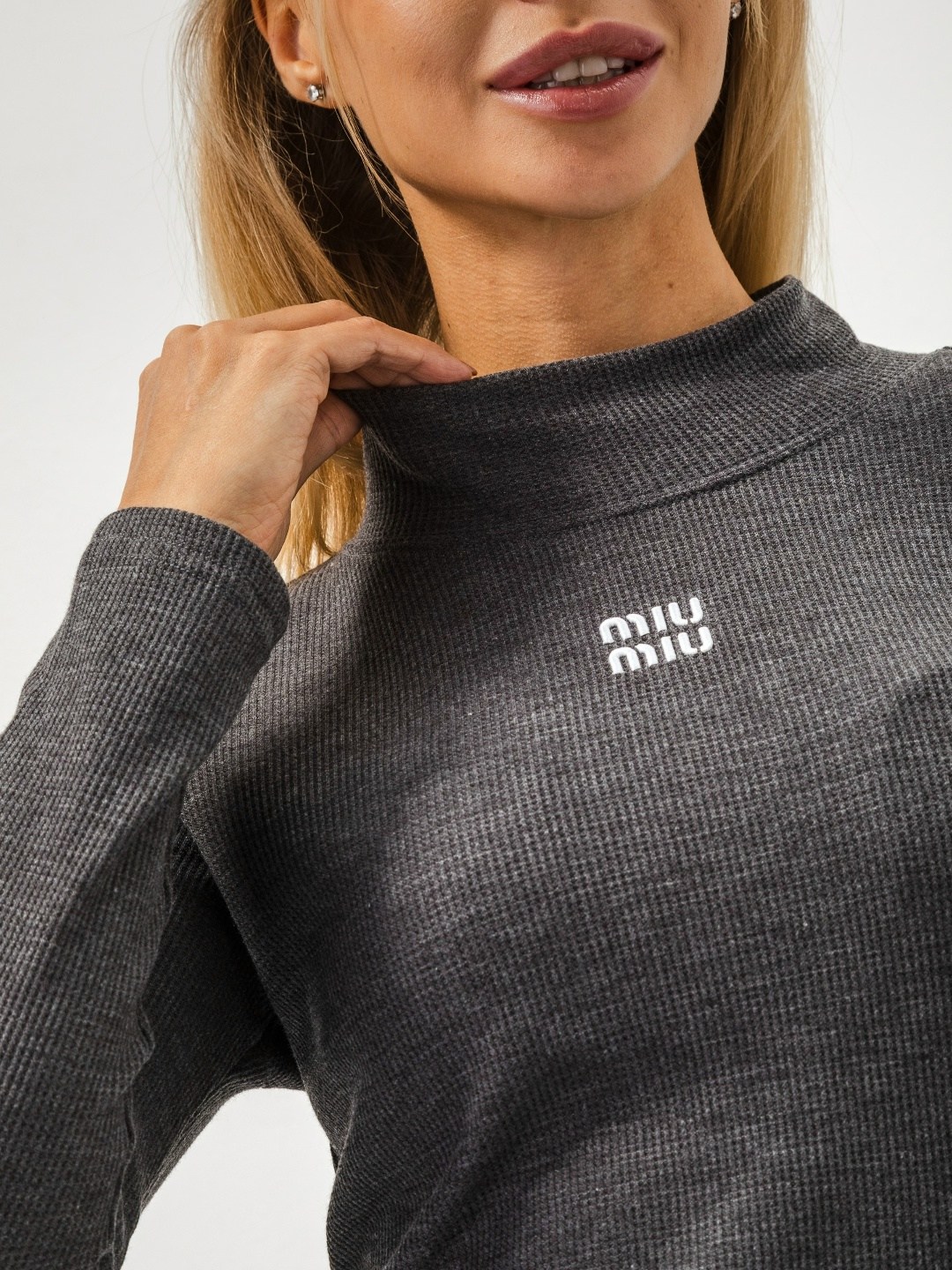 женский свитер,кофта женская,водолазка женская,водолазка женская серая,водолазка с