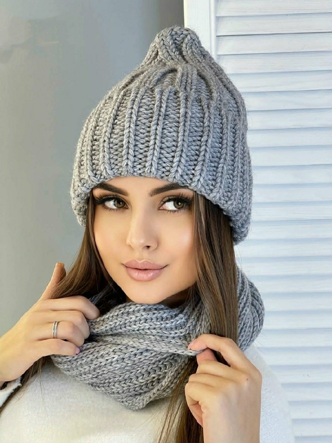 шапка снуд,женская вязаная шапка,комплект шапки,комплект шапка и снуд зимний вязаный,женский вязаный комплект