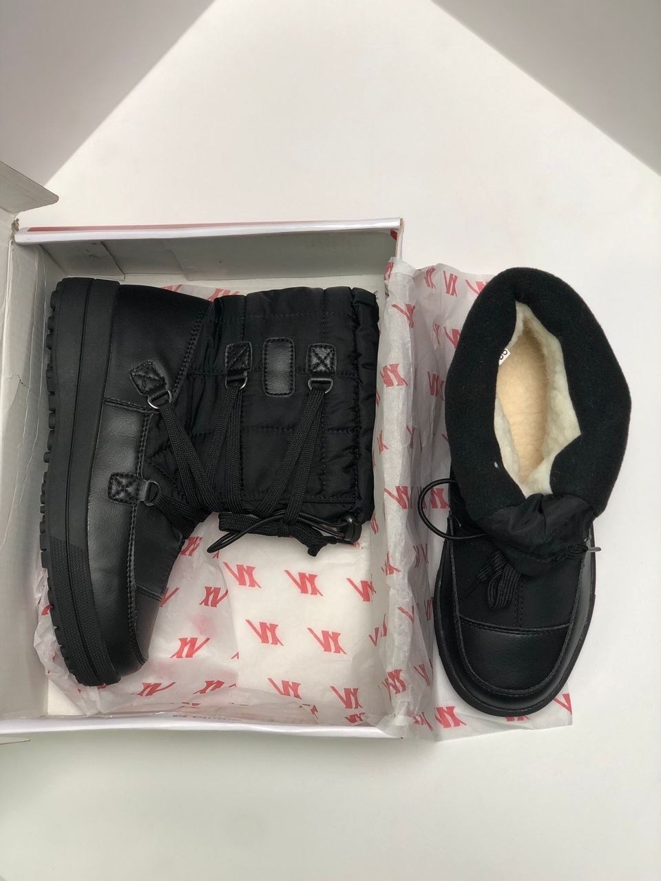 ,дутики женские,moon boots moncler,зимние женские дутики,сапоги дутики