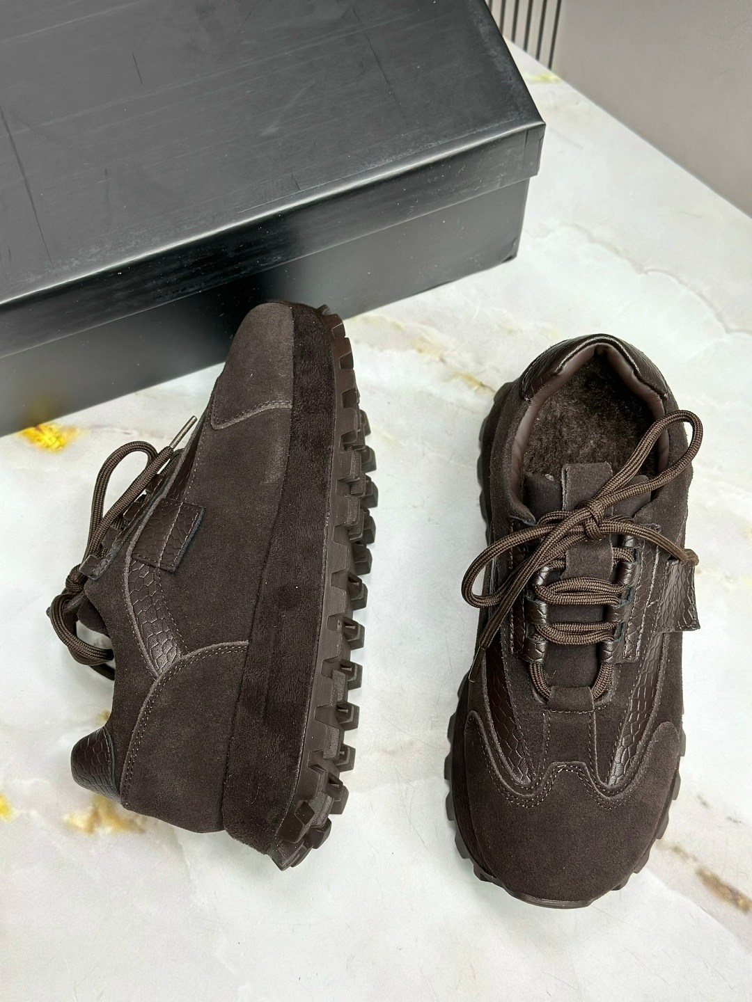 ,кроссовки замшевые,кроссовки женскиe,кроссовки для женщин,кроссовки коричневые женские