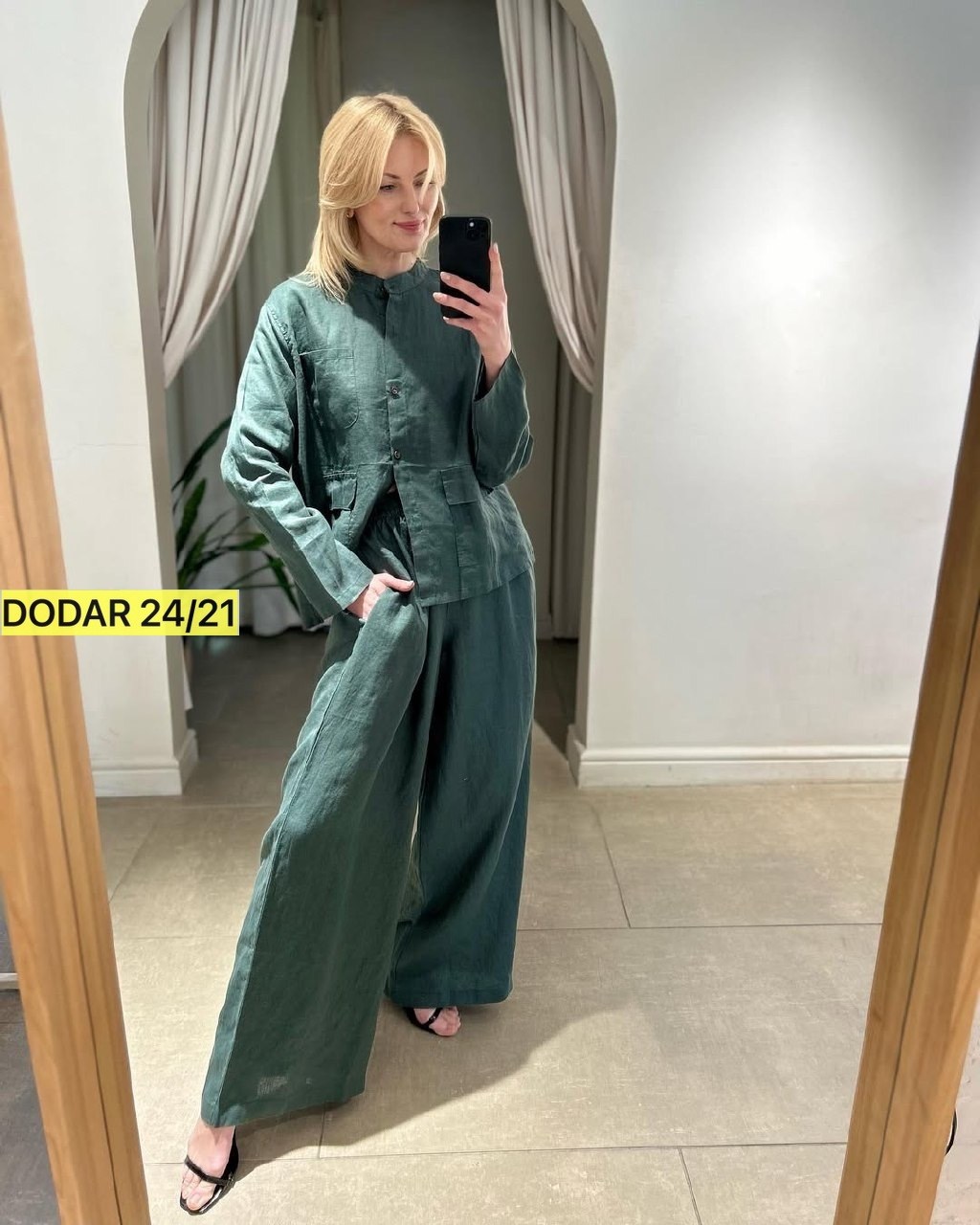 костюмы женские брючные,модные брючные костюмы,стильные костюмы,женские костюмы,костюм женский льняной