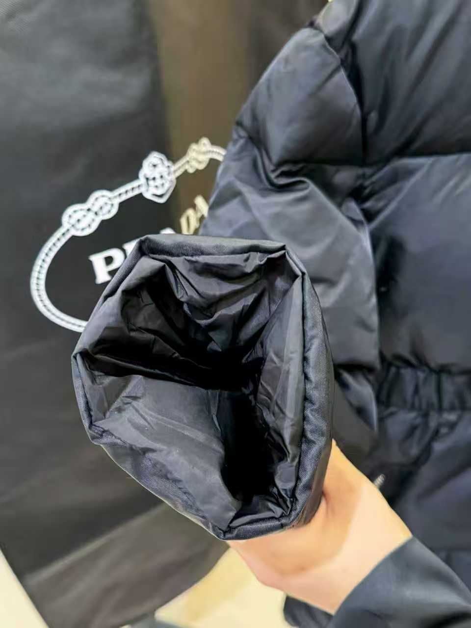 пуховик prada женский,пуховик prada,куртка пуховик,пуховик прада,куртка prada