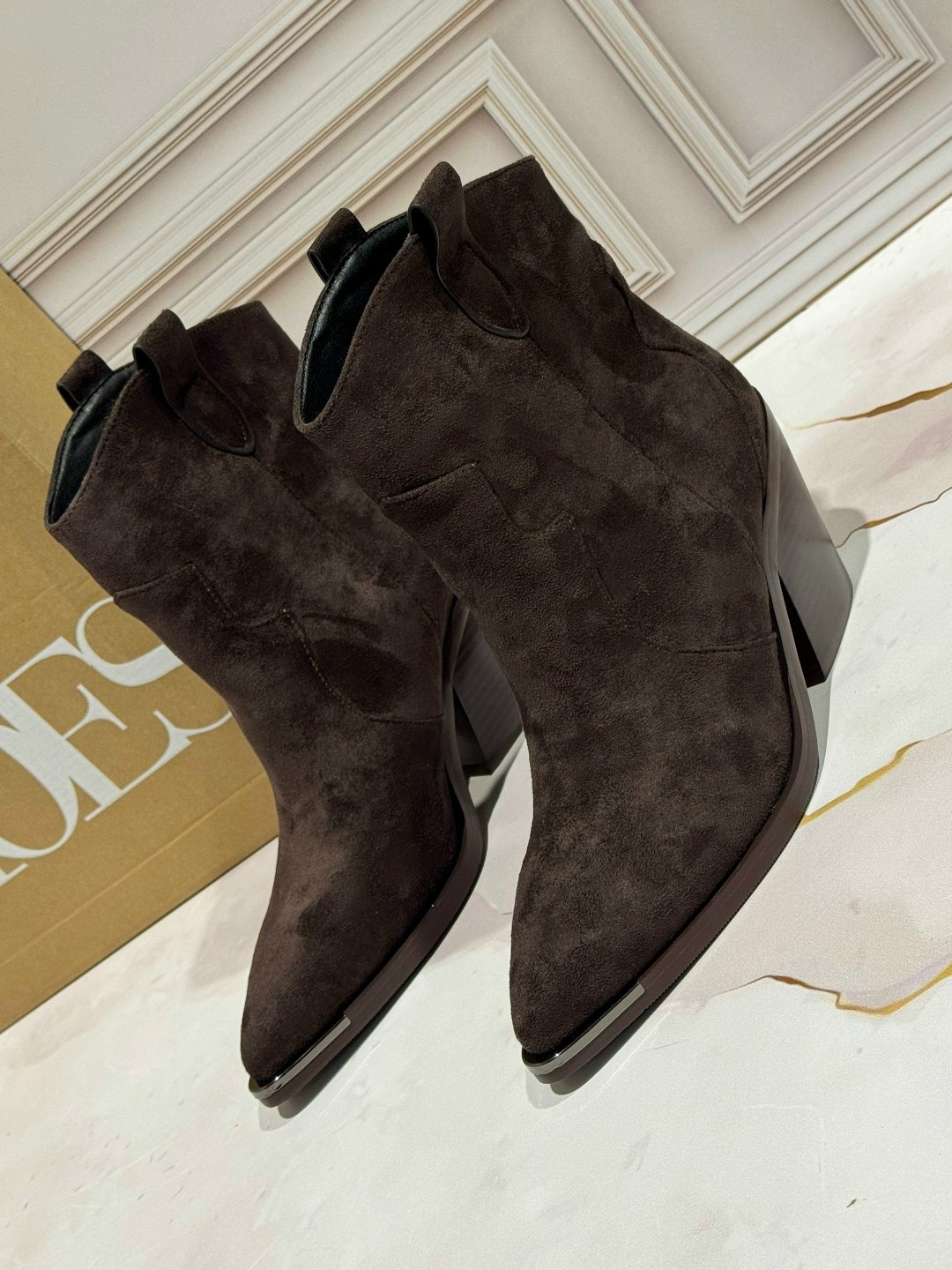 ,казаки замшевые эконика,замшевые казаки,сапоги казаки, женская