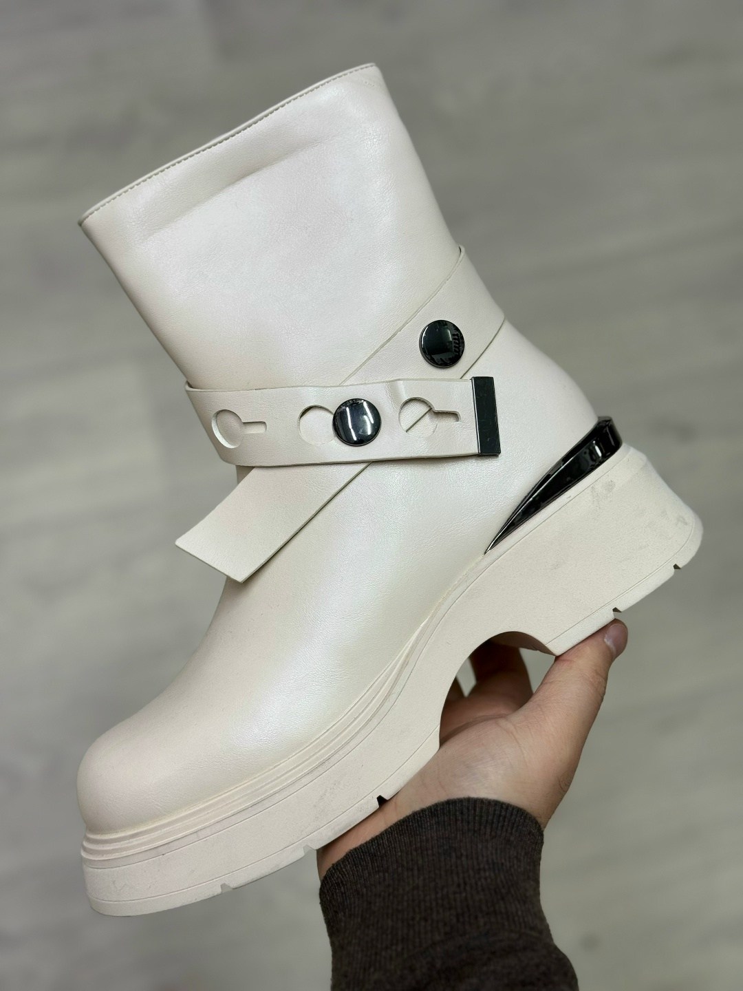 ,ботинки женские,полусапоги,сапожки,женская