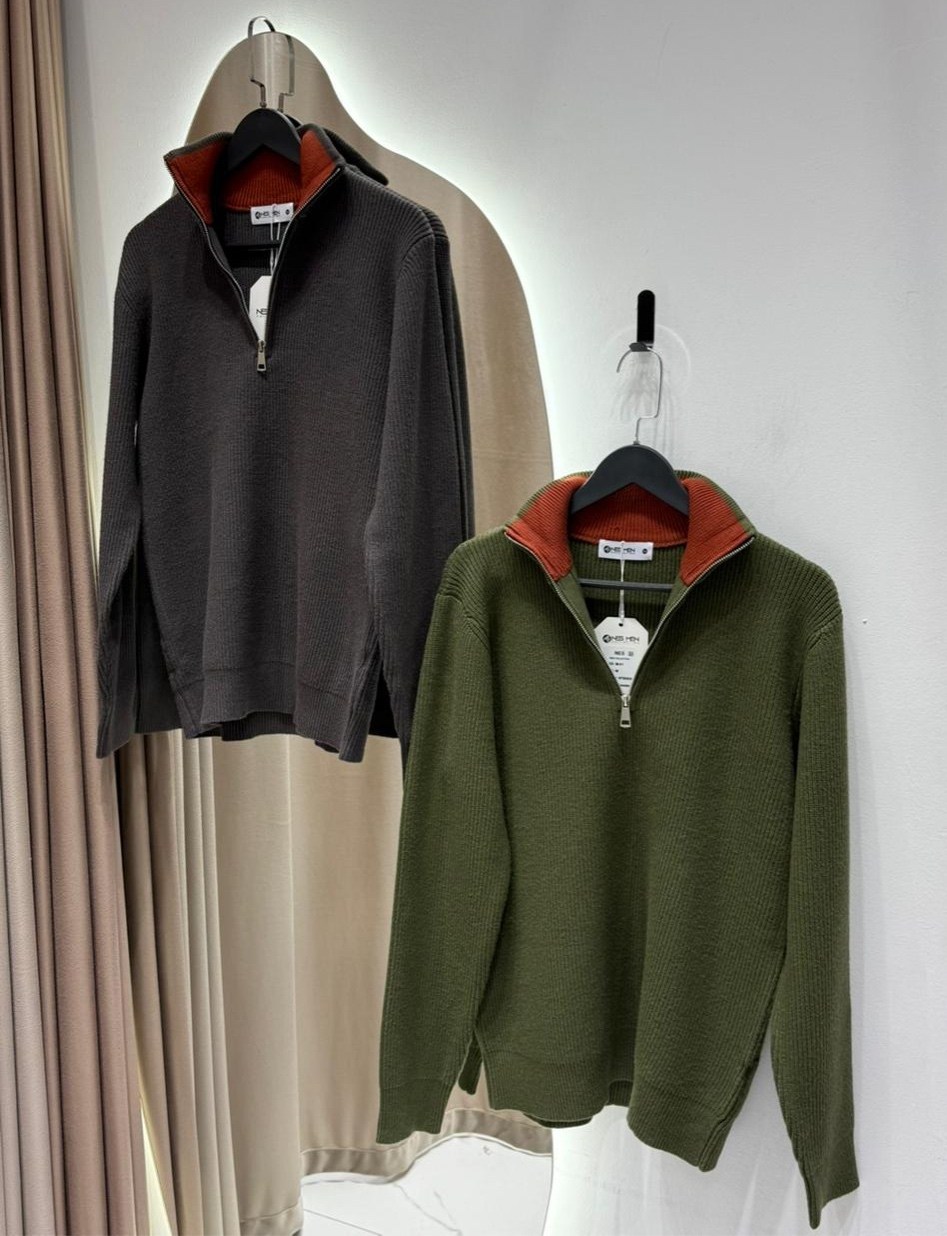 свитер с воротником,трикотажный свитер,стильный свитер,свитера с капюшоном,теплый свитер