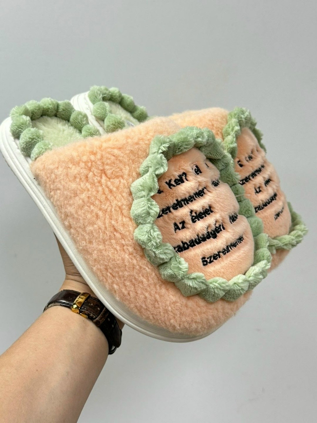 теплые домашние тапочки,женские домашние тапочки,тапочки домашние,тапочки женские,женские тапочки для дома