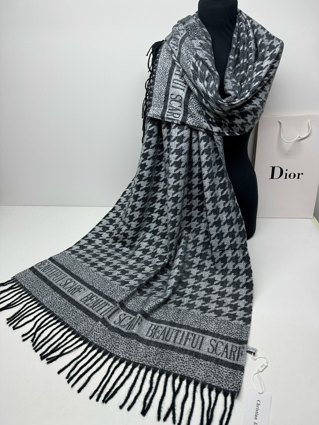 палантины dior,палантин диор,палантин женские,палантин christian dior,палантин теплый