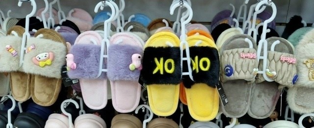 домашние тапочки женские,модные тапочки,домашние тапочки,тапки женские,плюшевые домашние тапочки