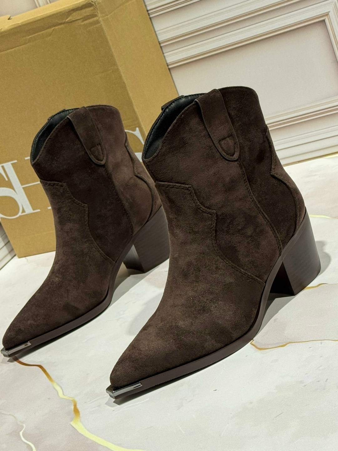 ,замшевые казаки,полусапоги,замшевые ботильоны,сапоги казаки