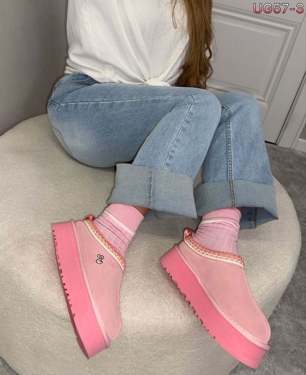 ,розовые тапочки,женская ,обуви,розовые кроссовки