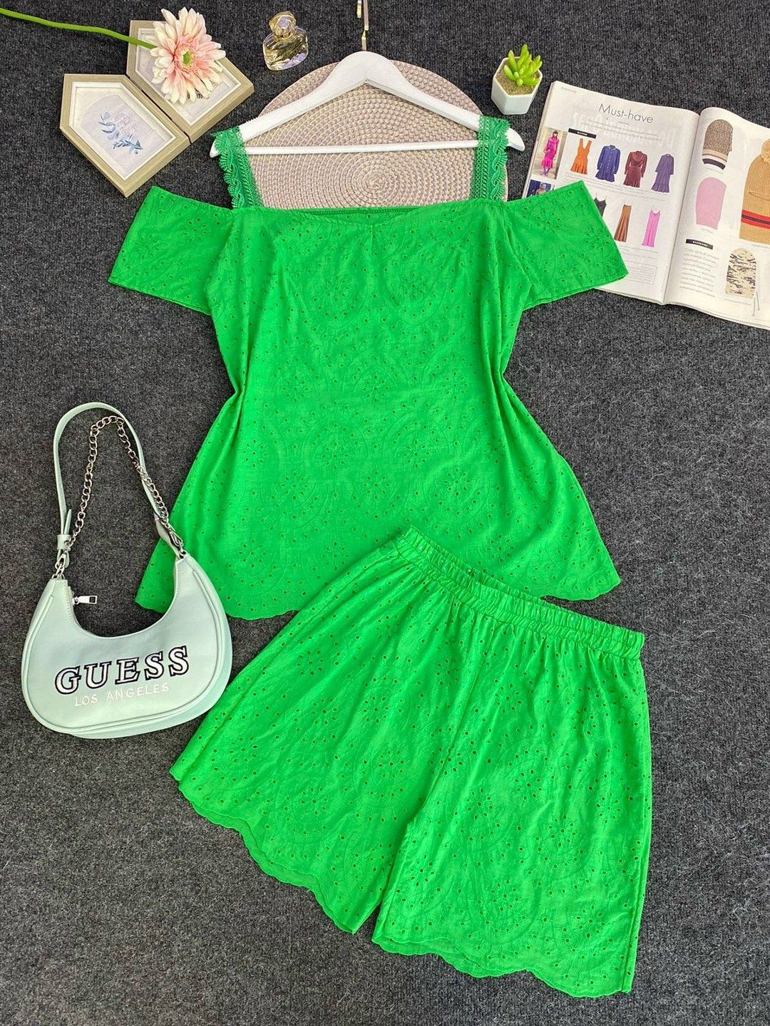 летние костюмы,женский костюм летний,шорты зеленые,женские костюмы,костюм женский с шортами