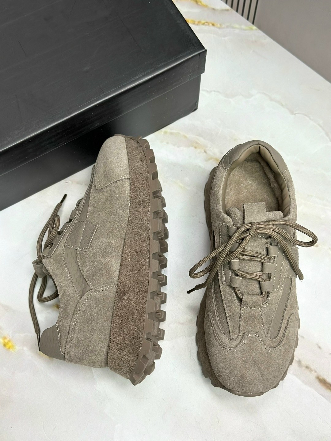 ,кроссовки замшевые,кроссовки женскиe,кроссовки для женщин,кроссовки коричневые женские