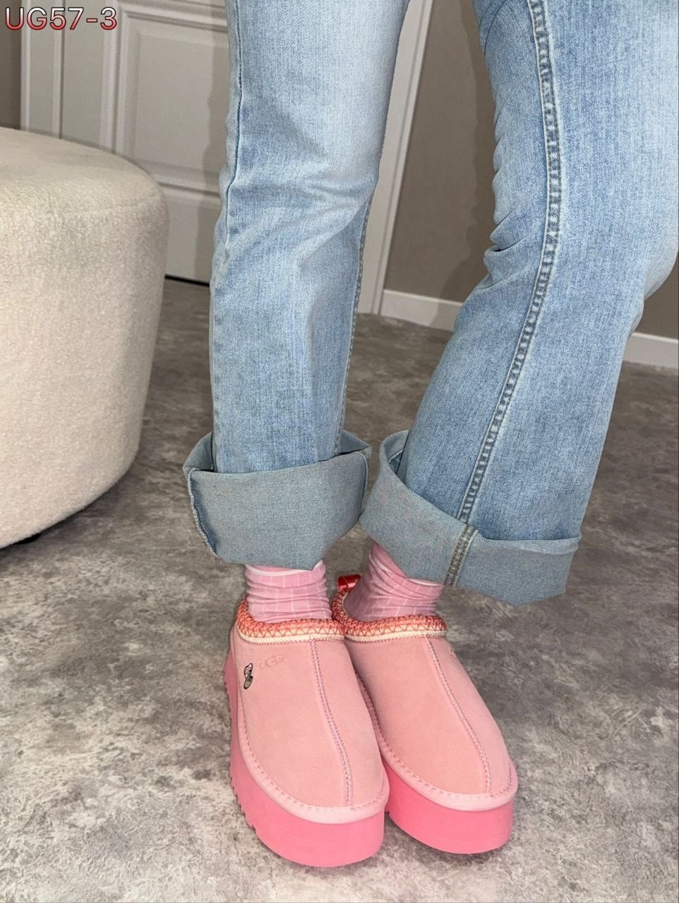 ,розовые тапочки,женская ,обуви,розовые кроссовки