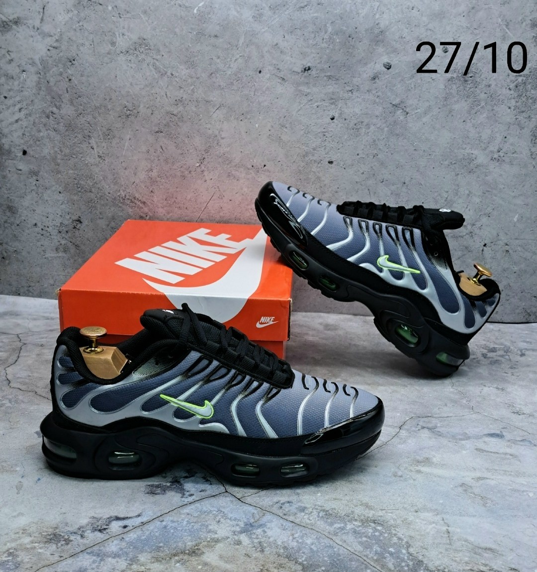 кроссовки nike air max plus tn,кроссовки,кроссовки nike air max plus,nike air max plus tn,nike air max plus tn black