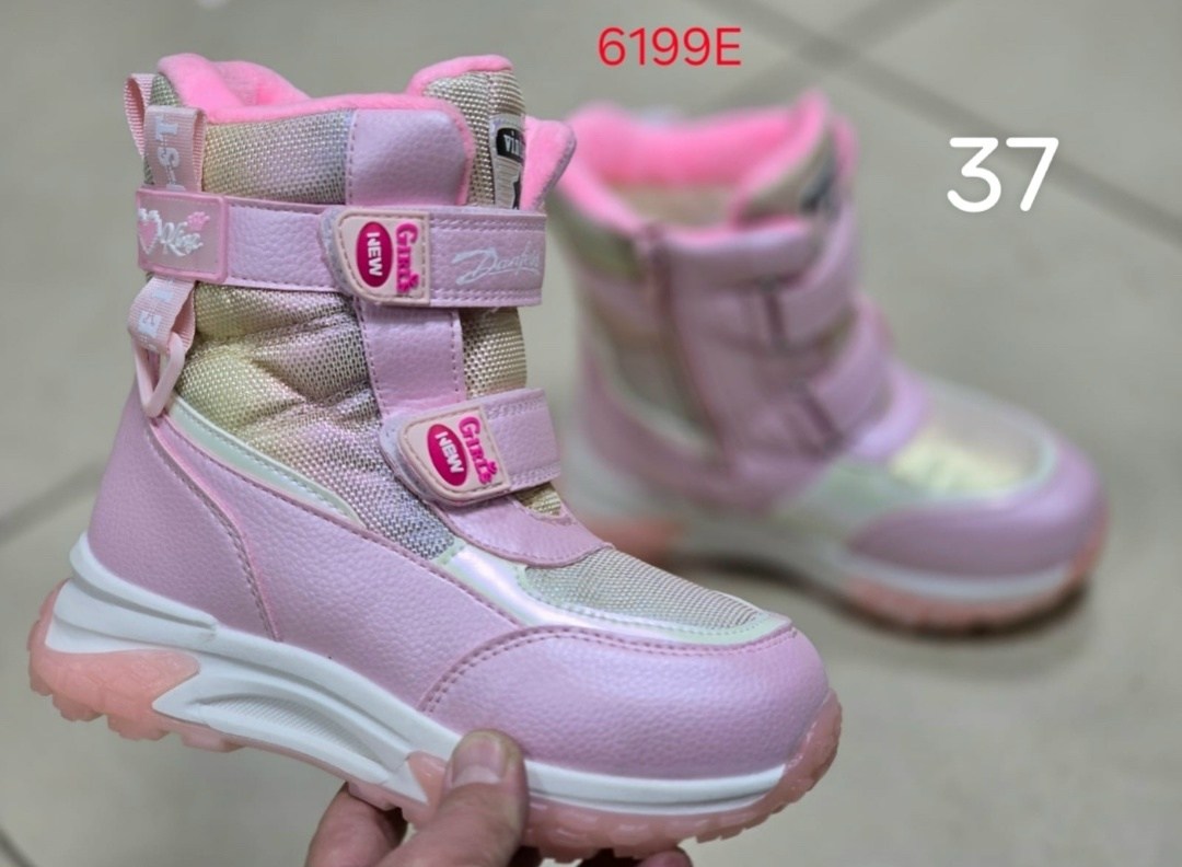 ,детская ,детские ботинки,детские кроссовки,демисезонная