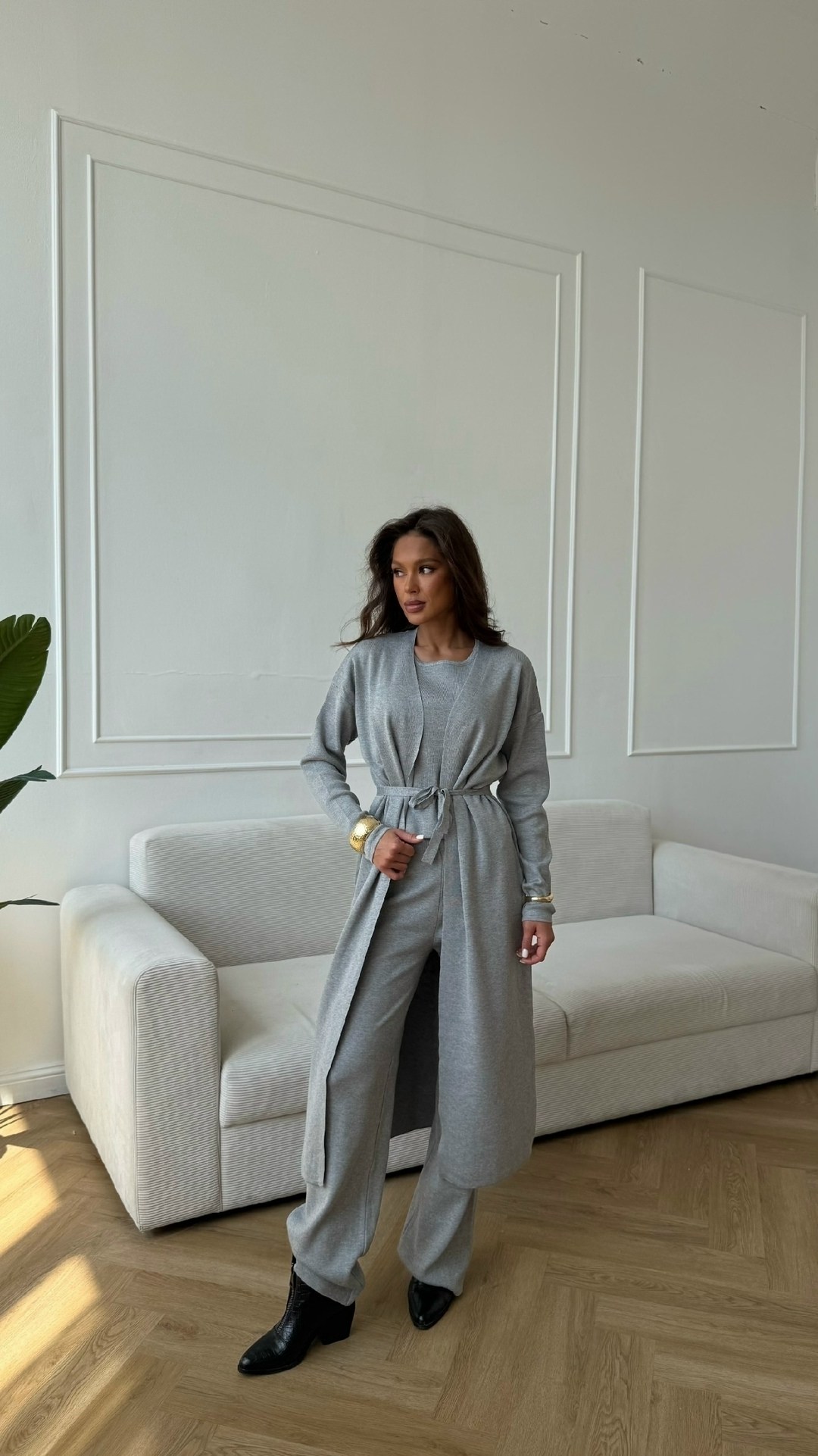 костюм стильный,костюм с завязками,костюм с кардиганом,костюм с поясом,костюм желтый