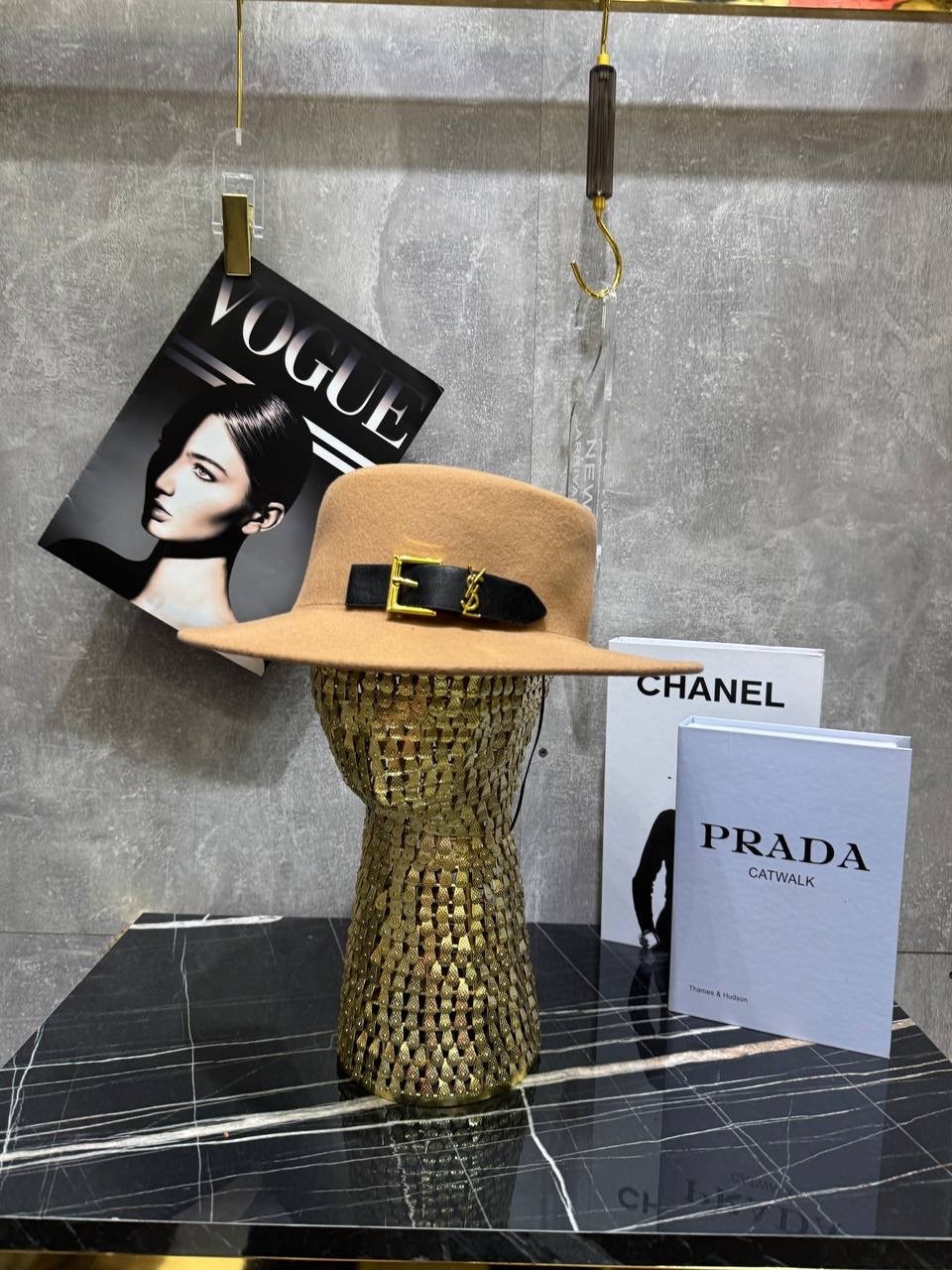 prada шляпа,женская шляпа,шляпа prada женская соломенная,шляпа модная,шляп