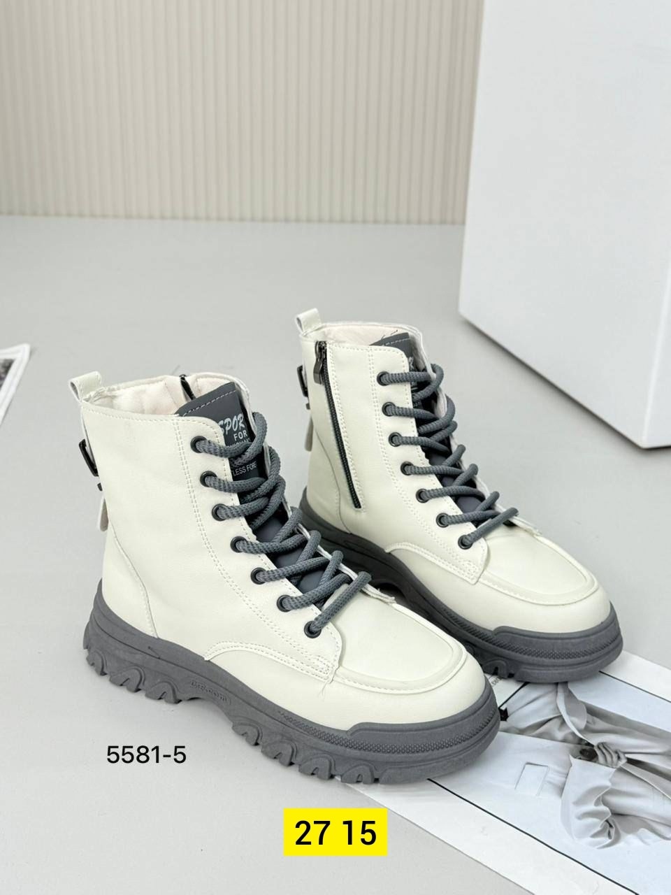 ,женские ботинки,ботинки модные,обуви,ботинка