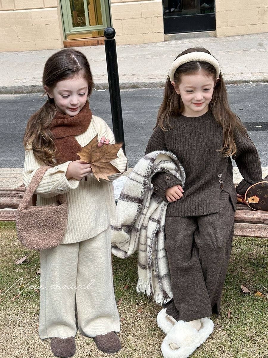 костюм детский теплый,свитер для девочек,костюмы для девочки,брюки вязаные,вязаные костюмы