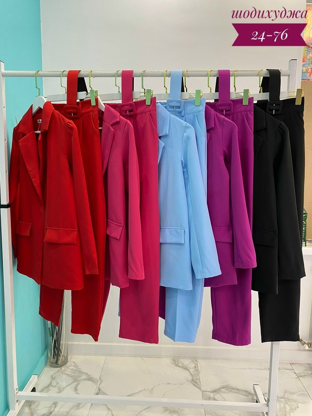 костюмы женские,красный брючный костюм женский,костюм двойка женский брючный,костюм женский тройка,модные костюмы