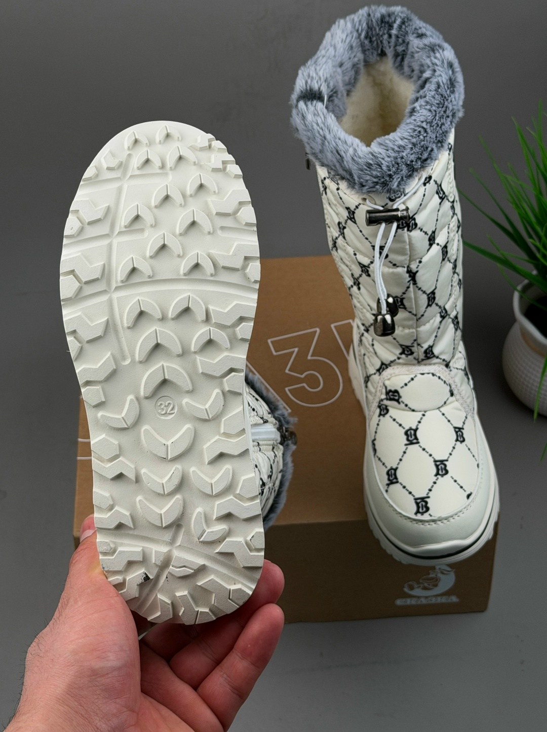 дутыши луи виттон,,модные дутики,дутыши луи виттон кроссовки,женские дутики