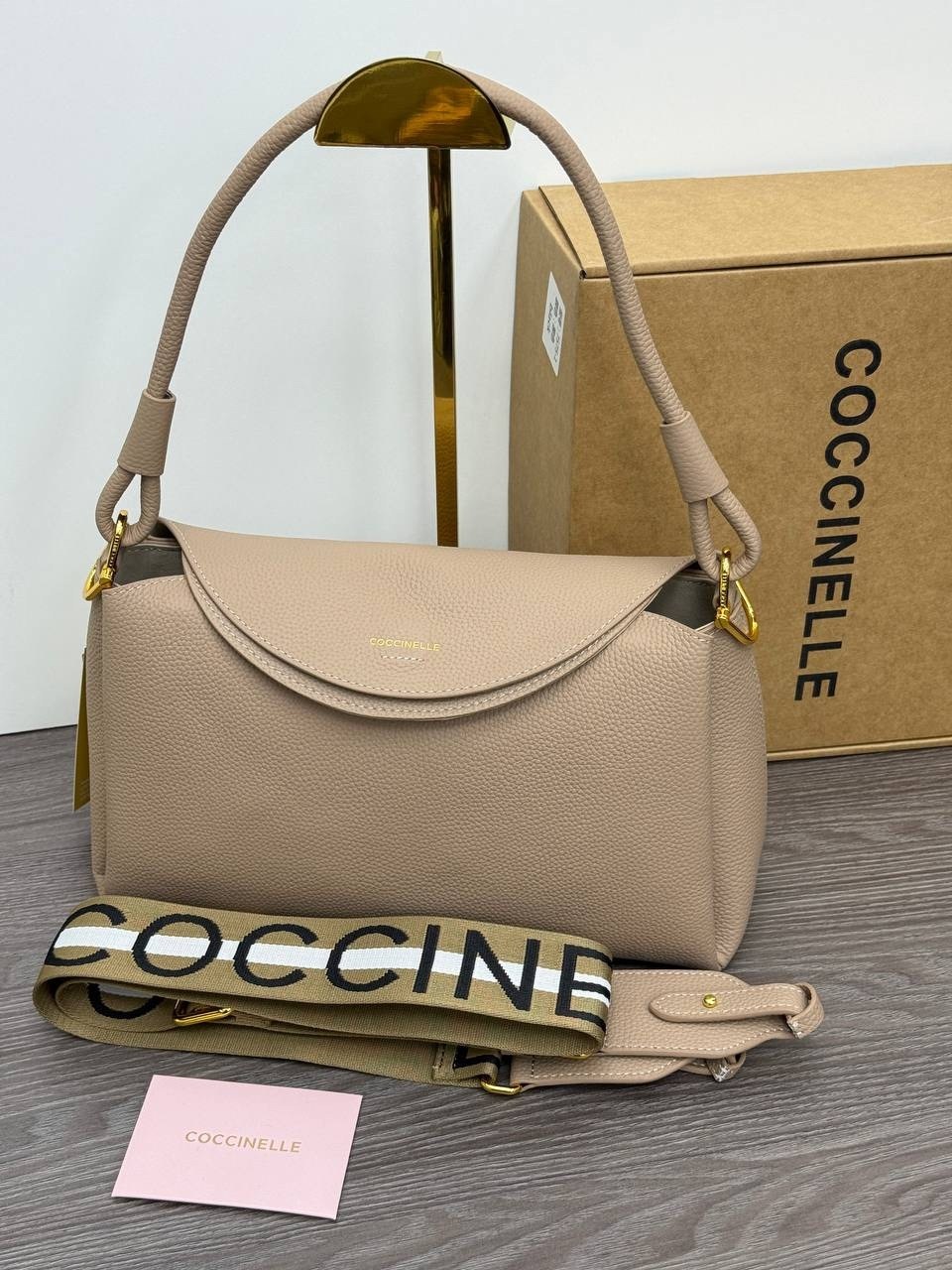 coccinelle сумка,женская сумка coccinelle,сумка женская,сумка,женская брендовая сумка