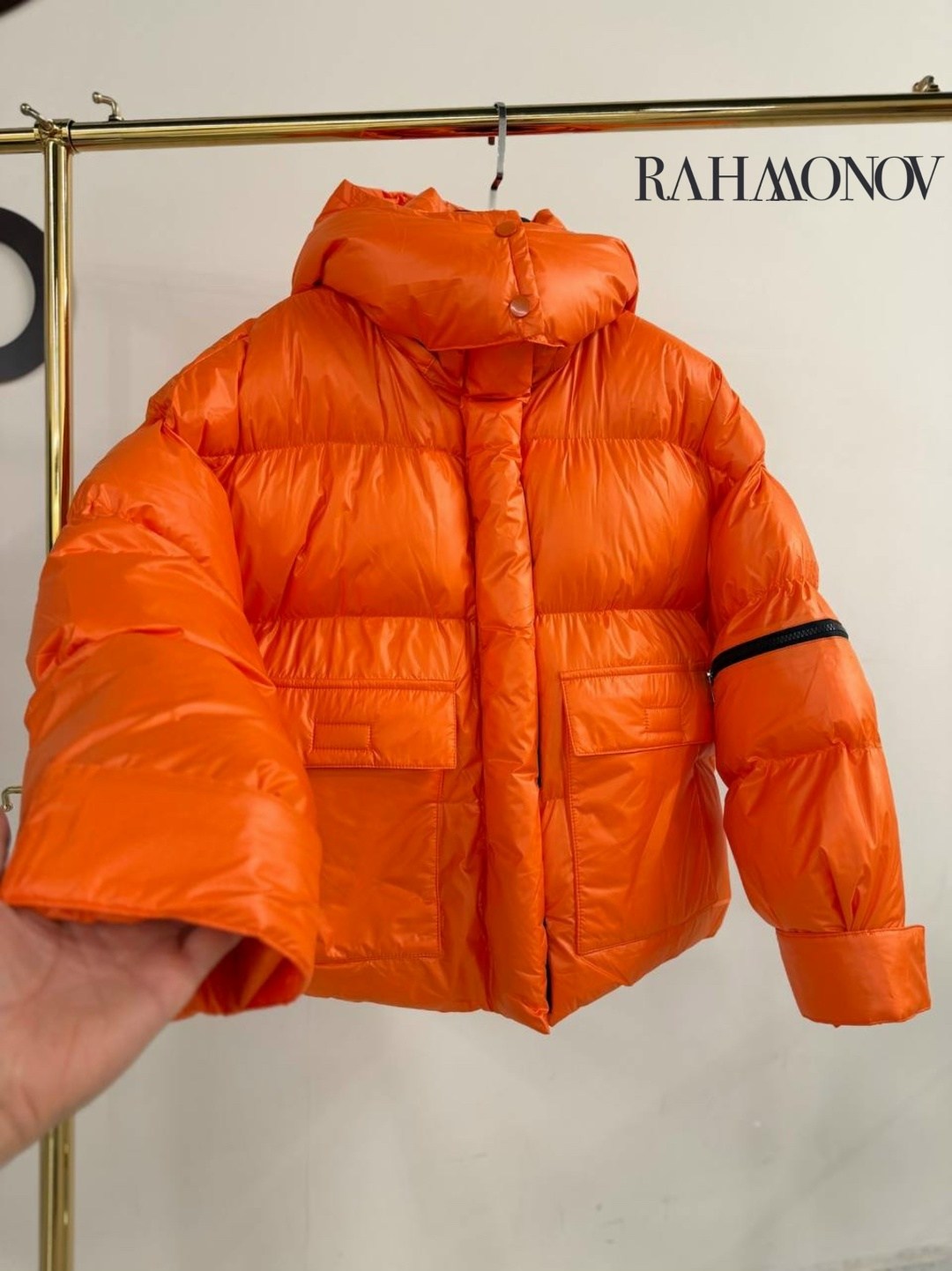 модные пуховики,куртка пуховик,куртка оверсайз,модная куртка,оранжевый пуховик
