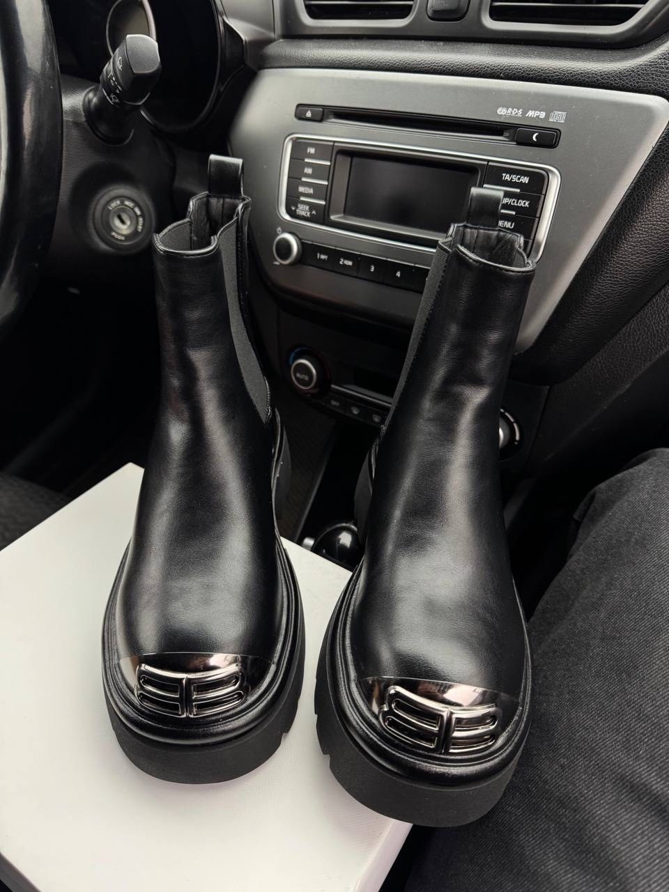 ботинки челси,,женские ботинки челси,ботинки челси на толстой подошве,ботинки зимние челси