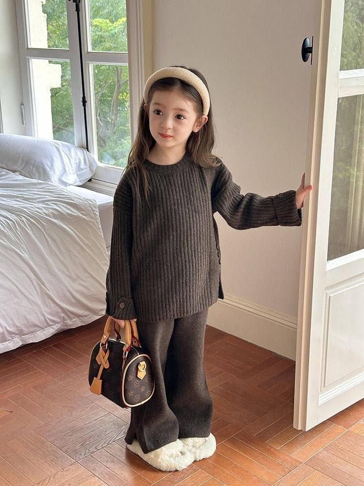 костюм детский теплый,свитер для девочек,костюмы для девочки,брюки вязаные,вязаные костюмы