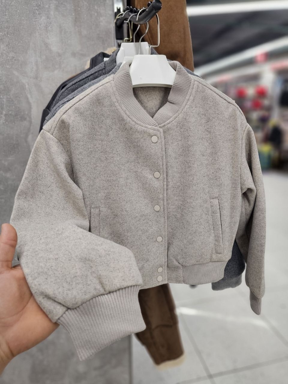 куртка бомбер,повседневная куртка,демисезонная куртка,женская куртка бомбер,бомбер пальто