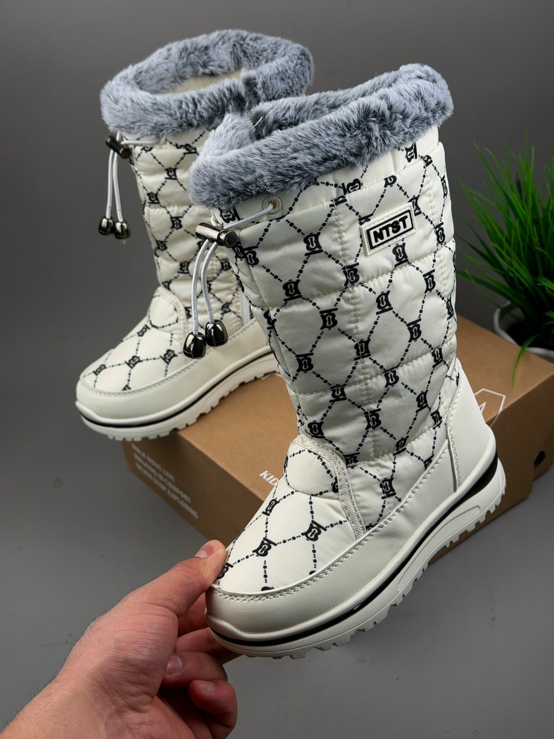 дутыши луи виттон,,модные дутики,дутыши луи виттон кроссовки,женские дутики