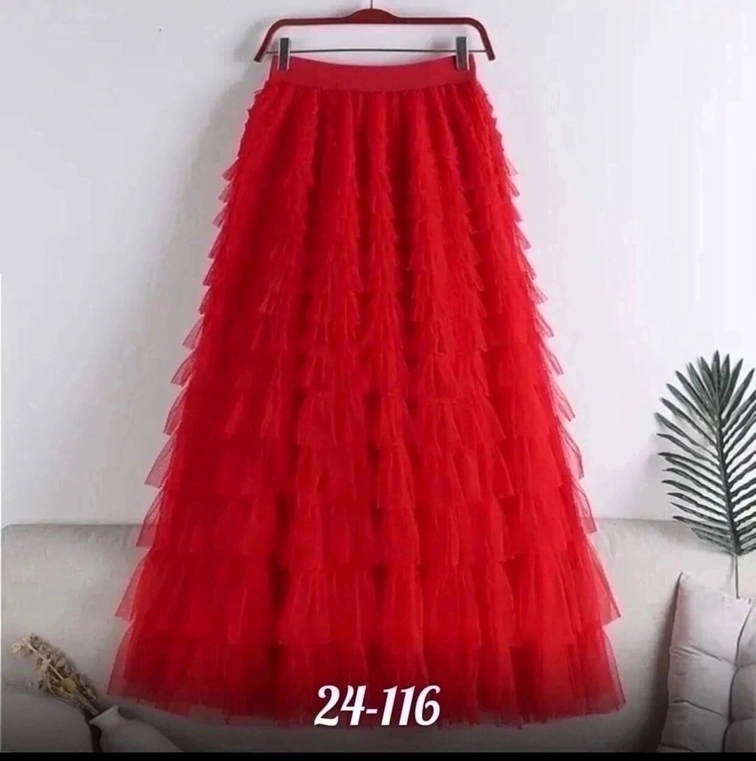 юбка многослойная,юбка средней длины,юбка с оборками,многоярусные, многослойные юбки,пышная юбка с воланами